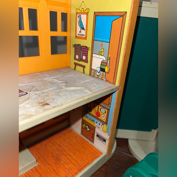 Fisher Price Sesame Street Playhouse - Picture 9 of 13